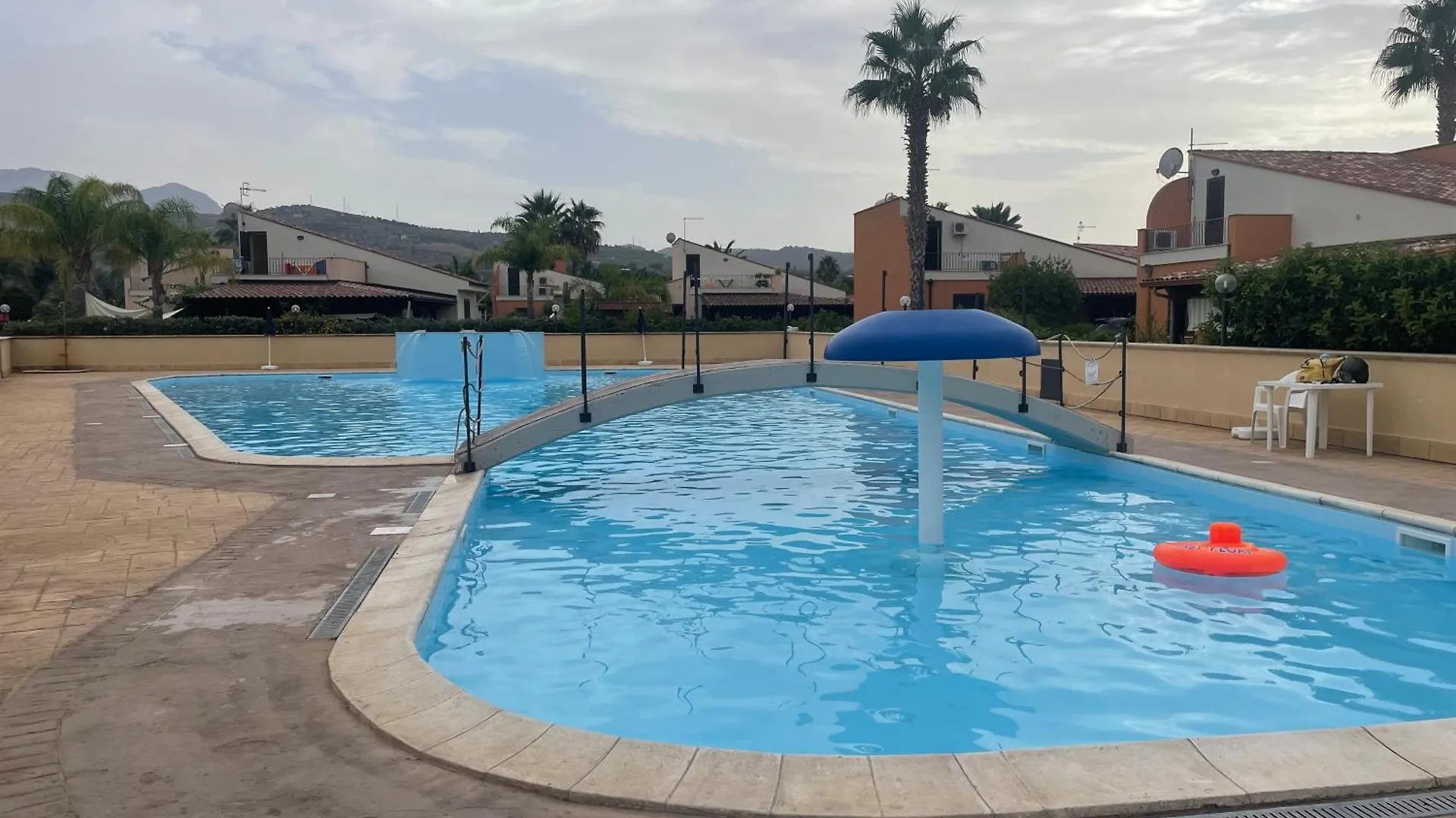 Villetta 200 Mt Dal Mare E Piscina Campofelice Di Roccella